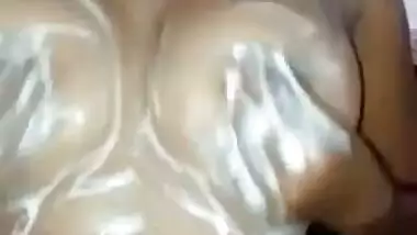 Desi Gf Make Video While Bathing