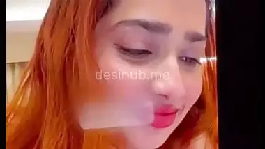 Fitness model Aditi Mistry hot video