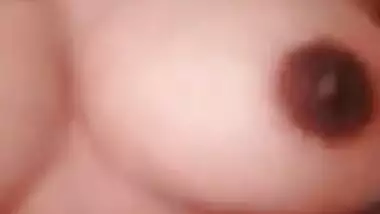 Desi Aunty Showing Boobs