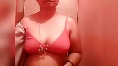 Indian Tamil Bhabhi mms vids part 1