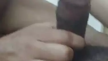 Chennai girl and lover’s hot Tamil porn from the bathroom