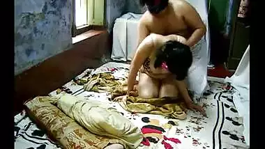 Indian mother i'd like to fuck bhabhi raises giant arse for doggy style sex