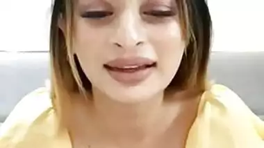 Ankita Dave Yellow Dress LIVE