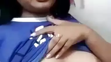 Desi Cute Chubby Girl Selfplay