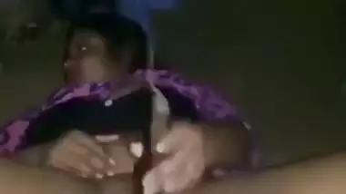 Desi bhabhi masturbating viral Hindi xxx mms