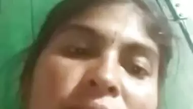 Desi Bhabhi On Video Call