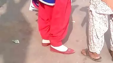 desi aunty in salwar hot 