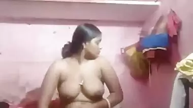 Horny Desi Bhabhi Masturbating