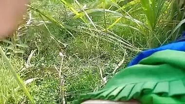 Desi cute village outdoor MMS