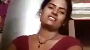 Today Exclusive- Bhabhi Showing Her Boobs And Pussy