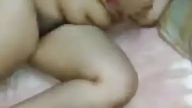 Desi wet vagina exposed during foreplay