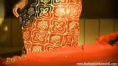 लालित्य नंगी नंगी फोटो में एक नग्न नर्तकी