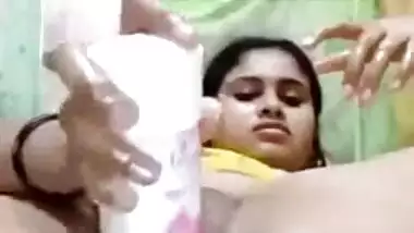 Sexy south indian wife masturbating with bottle