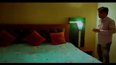 अनैतिक लैंगिक संबंधो वाला फुल टू सेक्सी इंडियन ड्रामा
