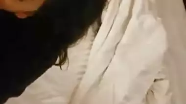 Sexy Bhabhi blowjob video to excite your sexual nerves