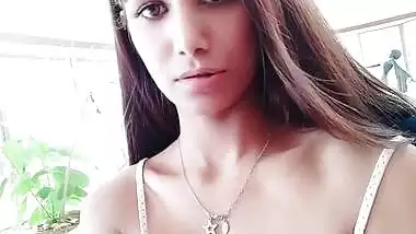 Indian veru hot model selfie video