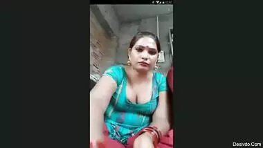 bangla aunty video chat with lover