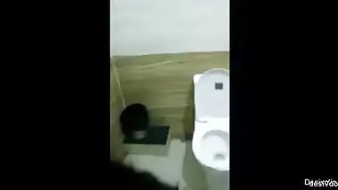 Very Beautiful Girl Giving Blowjob & Handjob while Taking Piss