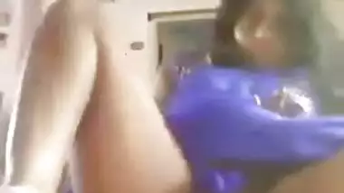 Tamil aunty lifting saree and fingering vagina