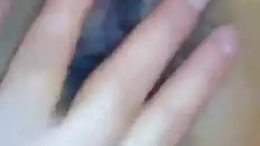 Hot Desi bhabi fingering
