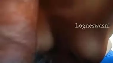 topless desi girl sucking cock