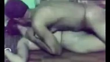 भारतीय सेक्सी फिल्म नाम की देसी लड़की गड़बड़