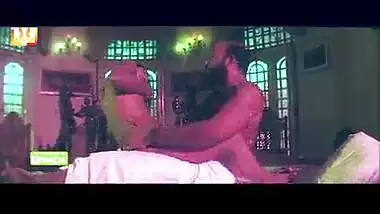 BOLLYWOOD BGRADE MOVIE UNCENSORED NUDE BOOB TEEN ACTRESS