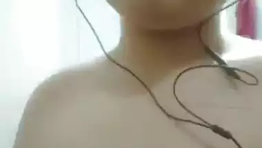 Pakistani sex video girl viral boob lick