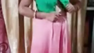 Bhabhi wearing Cloths Updates