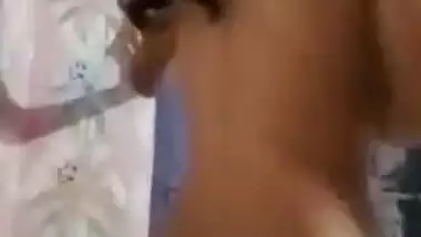 Beautiful Cute Sexy Indian Girl Twerking Ass