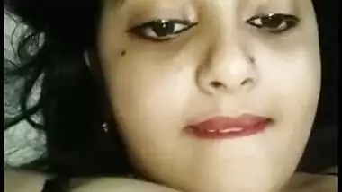 Sexy Indian bhabhi exposed 