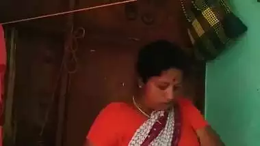 Mallu Aunty Chnaging Cloths Record In Hidden Cam