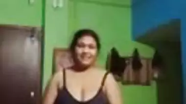 Desi Big Boobs Bhabhi Nude Selfie For Lover