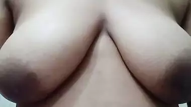 Innocent bhabhi showing big boobs 6 nude videos