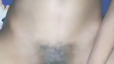 Perverted man fucks his desi niece in desi xxx MMS
