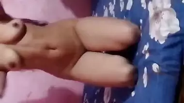 sexy girlfriend ne dikhaya boobs desi indian viral mms