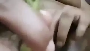 Masturbating with Banana mallu hot bhabhi vid