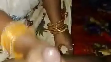 Desi Village Lover Blowjob and Fucking 2 Clips Part 1