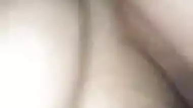 Mumbai bubbly aunty madheena self enjoying horny sexy facial expressions leaked clip