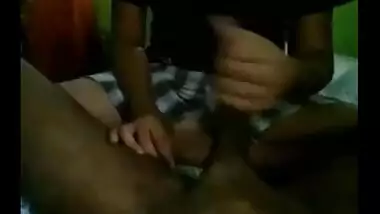 Hindi sex video of teen giving a handjob