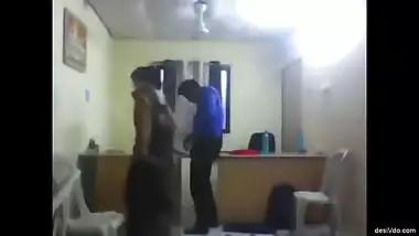 husband ke kaam par jaane ke baad bhabhi ne bf ke saath kiya sex