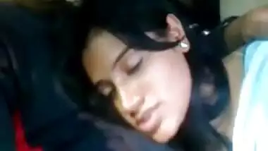 Desi Girl Handob In car 