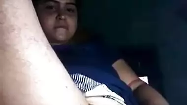 Desi cute village bhabi fing her pussy