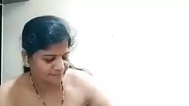 Desi aunty suck her devar dick