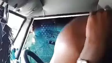 HD Tamil sex video of a couple fucking in a car