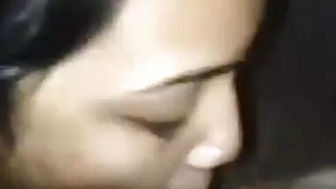 Tamil dost ki bibi se Chennai man ne blowjob masti ki