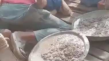 Bihari sex video of a Patna girl getting fucked by a mason