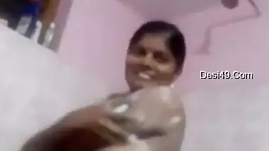 Today Exclusive- Sexy Mallu Girl Record Bathing Clip Part 1