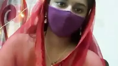 Mallu cam girl showing big boobs and nude body