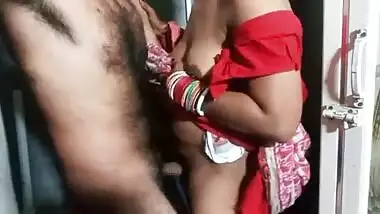 Indian sasur bahu sex video from the bathroom